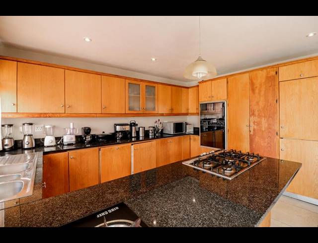 4 BEDROOM HOUSE FOR SALE IN KENSINGTON